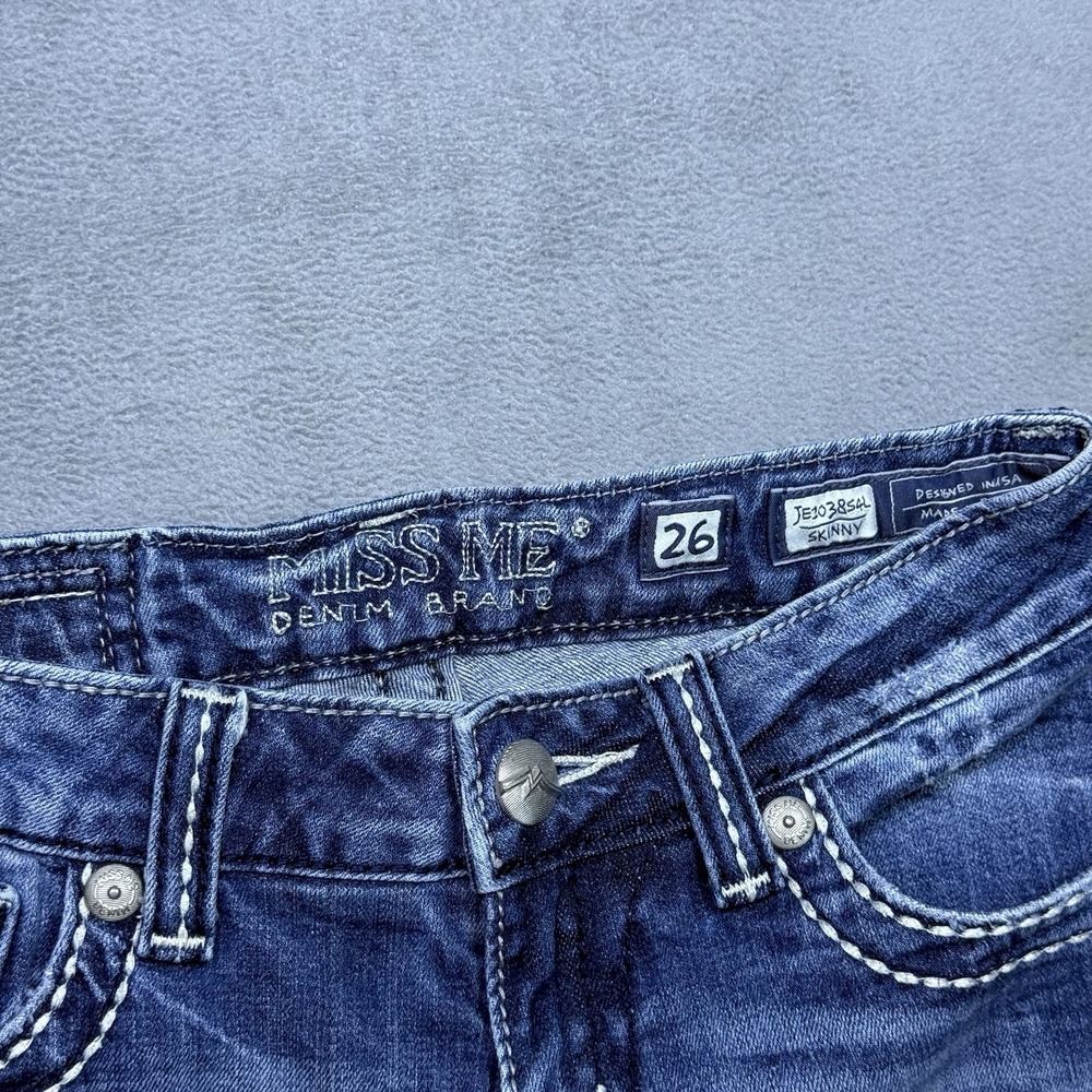 Miss Me Jeans Womens 26x32 Skinny Lowrise Logo Pockets Studded Y2K Boho USA - Picture 2 of 9